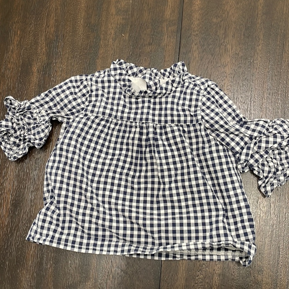 Janie and Jack checkered shirt with ruffled sleeves. Great condition.